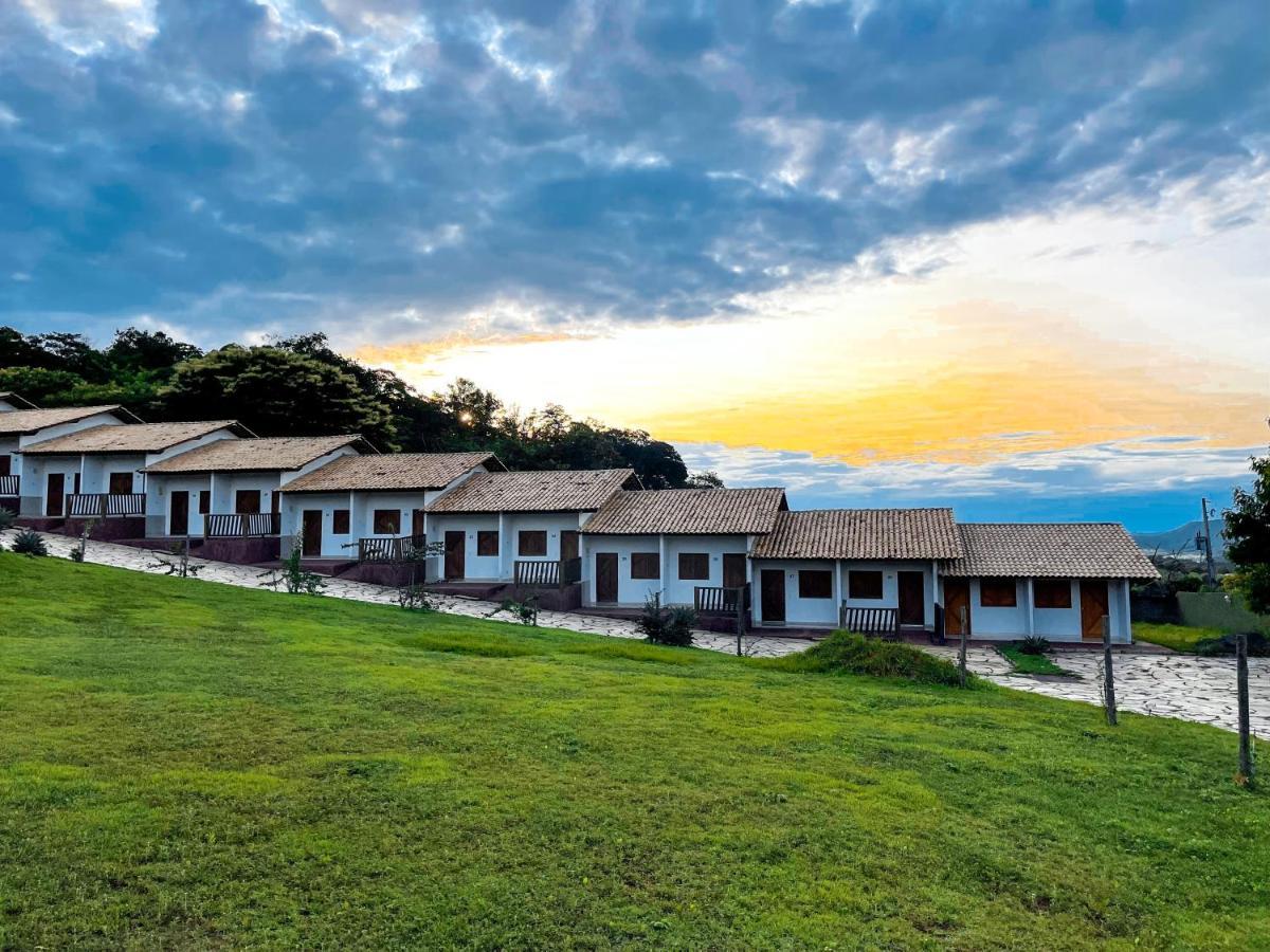 Stay Piri Pousada Hotel ปิเรนนอโปลิส ภายนอก รูปภาพ